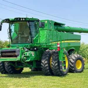 John Deere S770