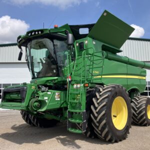 John Deere S790